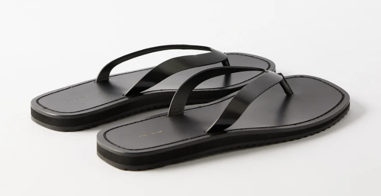 THE ROW Leather flip flops